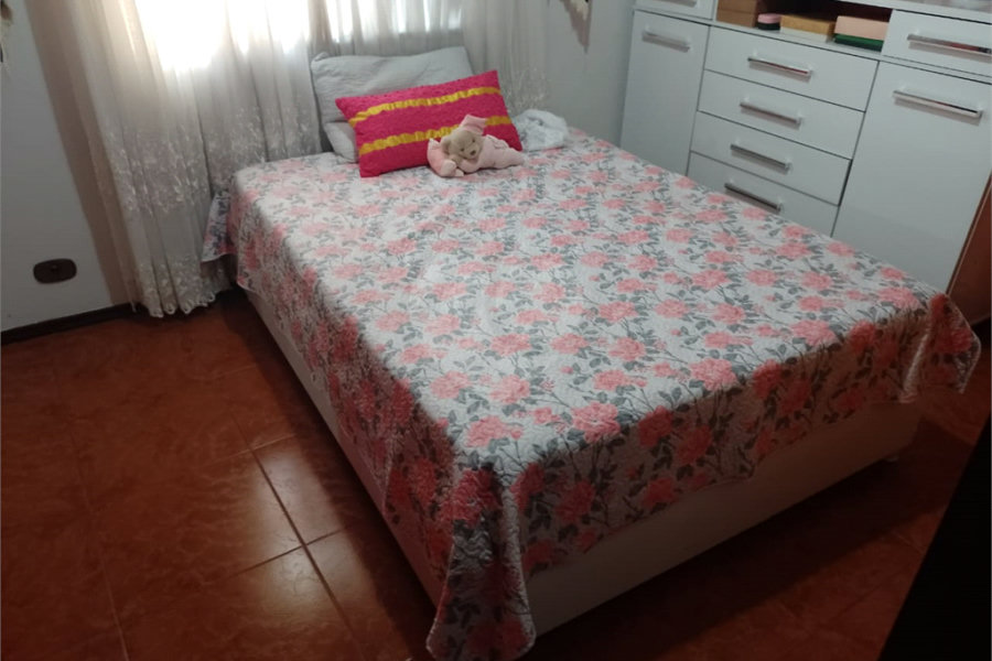 Casa Térrea Assobradada com Varanda Gigante no Jardim Líbano
