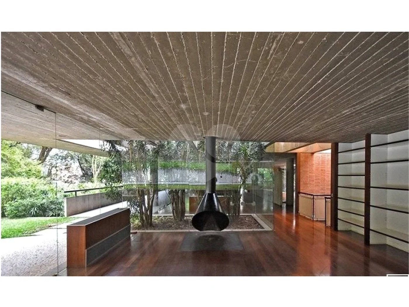 Casa com 976 m² e terreno de 3.100 m², à venda por R$ 16.000.000,00