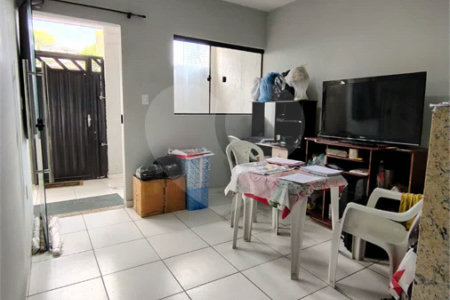 CASA LINEAR EM CONDOMINIO