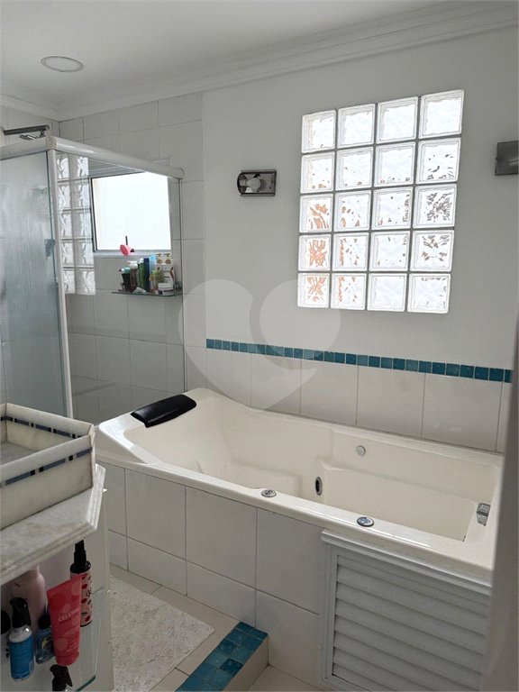 Sobrado à venda com 3 quartos, sendo 1 suíte, em Vila Irmãos Arnoni, São Paulo, SP