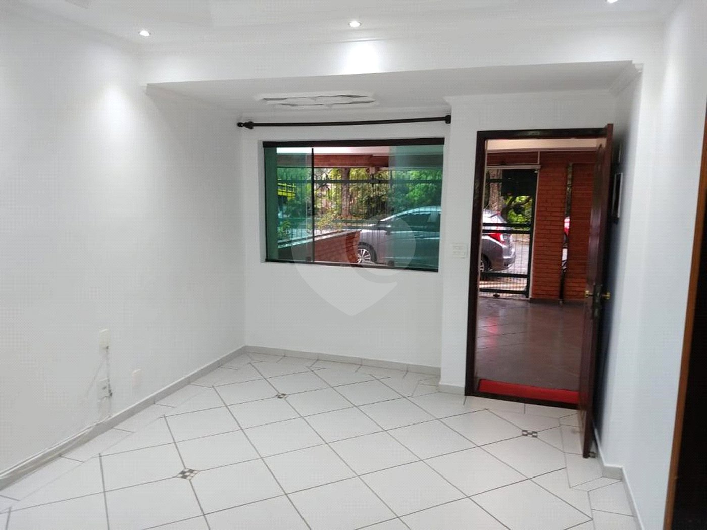 Sobrado à venda com 4 quartos, sendo 1 suíte,  em Vila Curuçá, Santo André, SP