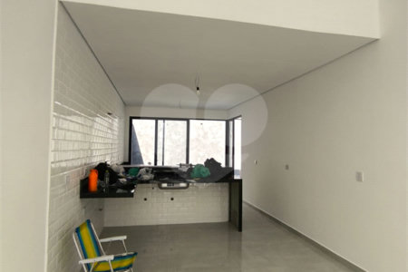 Casa à venda com 3 quartos, sendo 1 suíte, no condomínio Villagio Brasil, Atibaia - SP