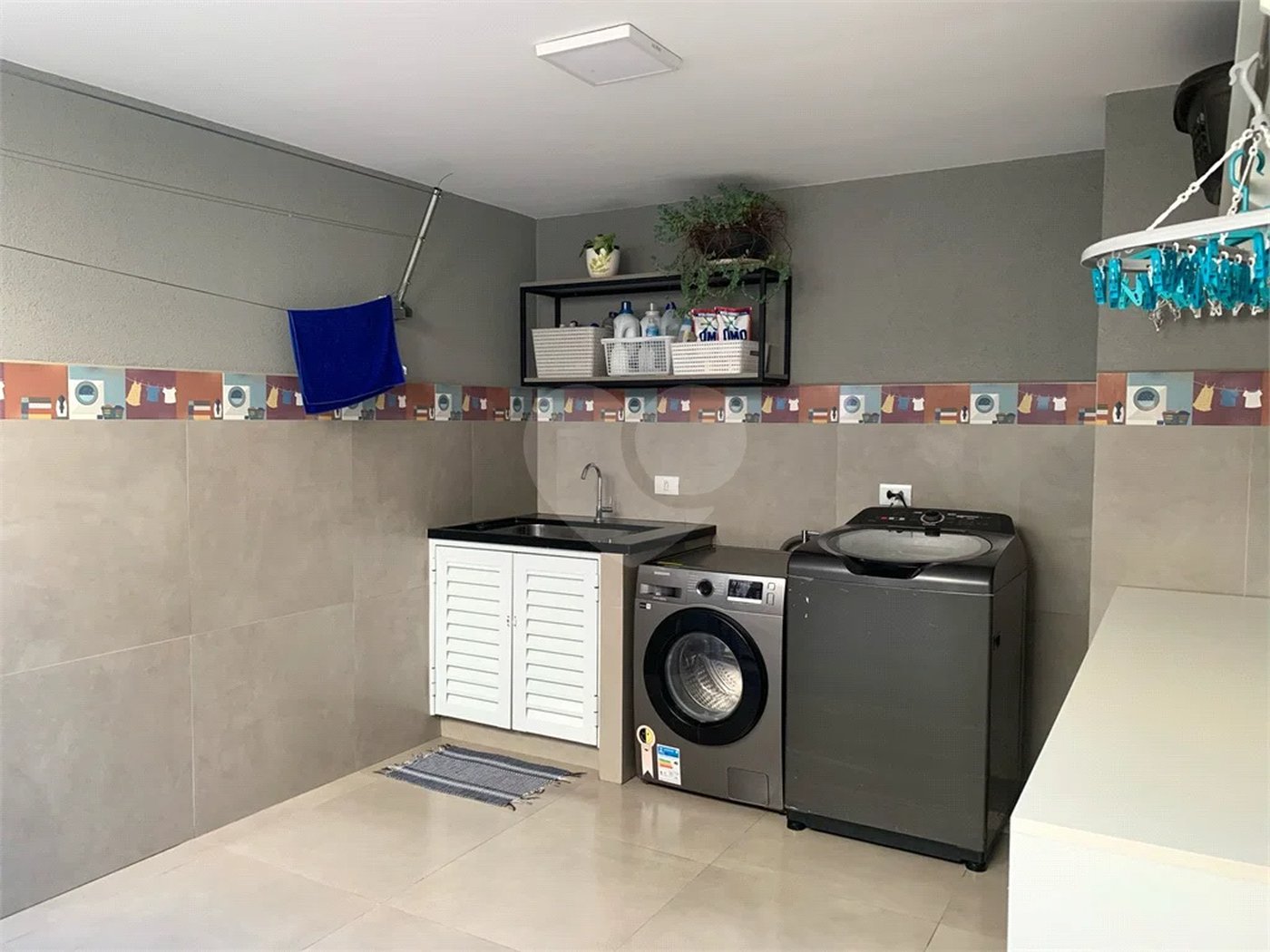 Linda Casa à Venda no Bairro Santa Rosa, na cidade de Piracicaba-SP.