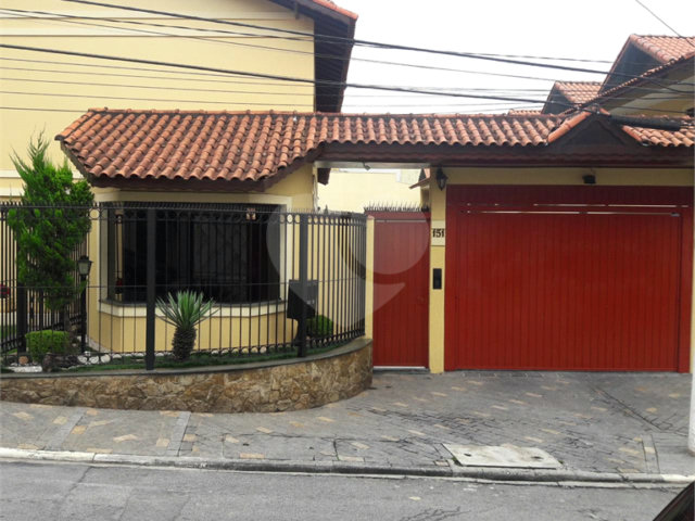 Casa à venda com 3 quartos, sendo 1 suíte,  no condomínio Horto Residence, São Paulo - SP