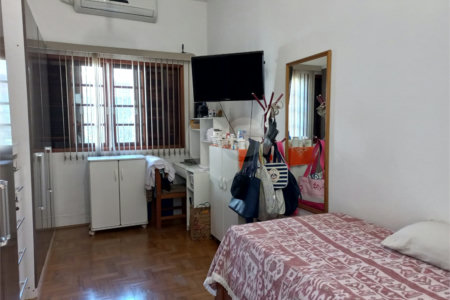 Casa à venda com 3 quartos, sendo 1 suíte,  em Vila Ipojuca, São Paulo, SP