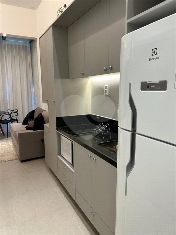 Apartamento à venda ou para alugar com 1 quarto em Pinheiros, São Paulo, SP