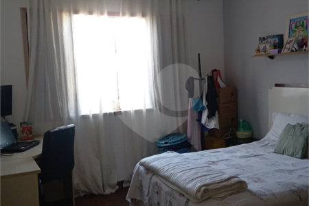 Sobrado à venda com 2 quartos em Jardim Monte Alegre, São Paulo, SP