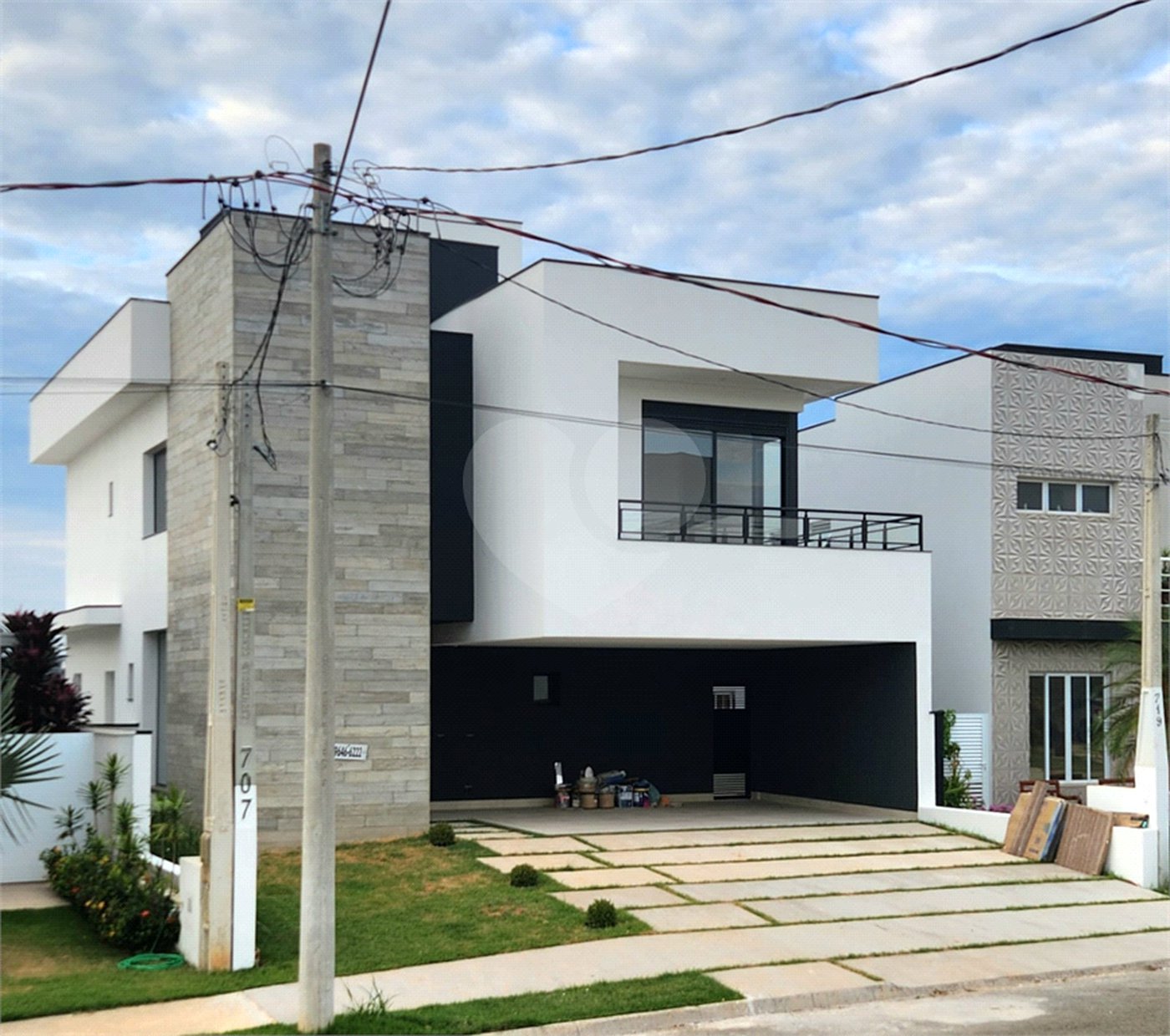 Casa à venda com 3 suítes no condomínio Residencial Central Parque, Salto - SP