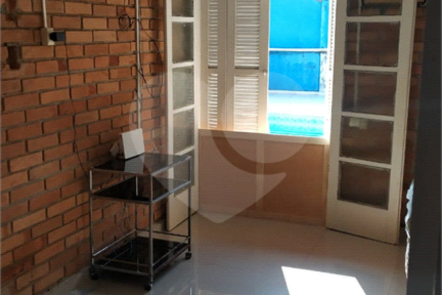 Casa Térrea à venda com 3 quartos, sendo 1 suíte, em Vila Atlântica, Caraguatatuba, SP