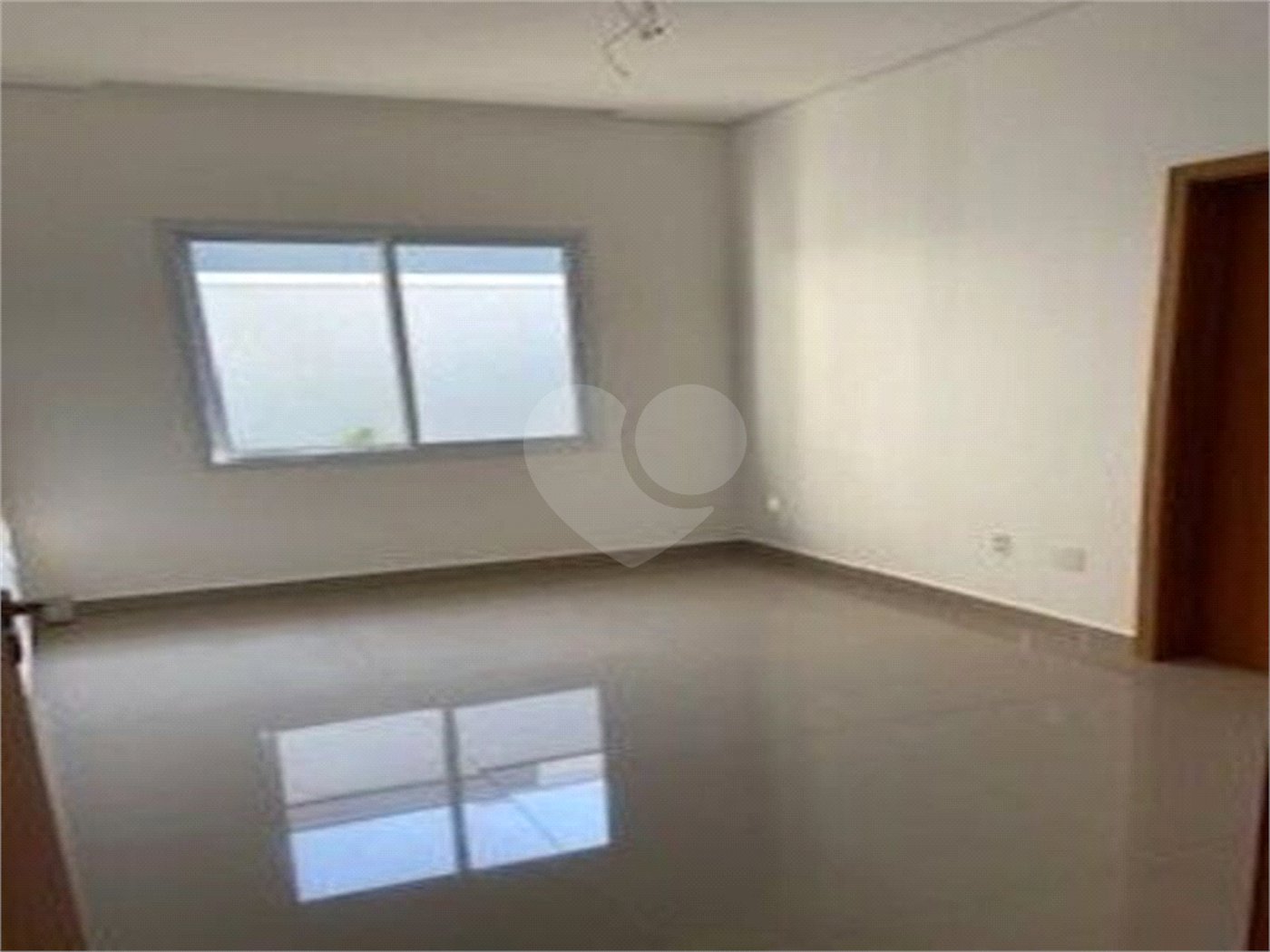 Casa à venda com 3 suítes no condomínio Residencial Viena, Indaiatuba - SP