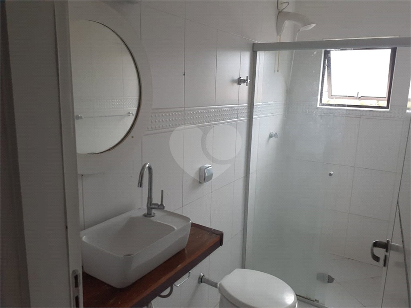 Sobrado à venda com 4 quartos, sendo 2 suítes, em Tremembé, São Paulo, SP