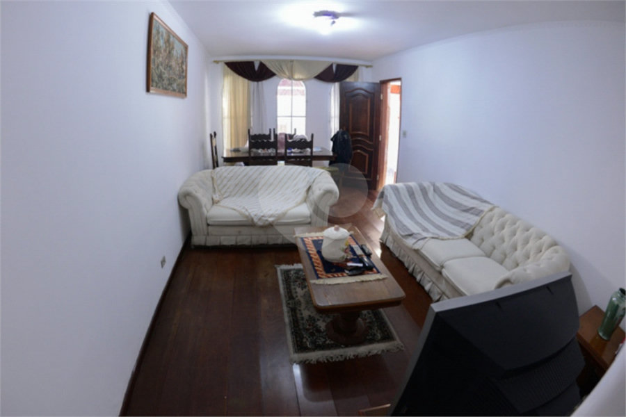 Sobrado à venda com 4 quartos, sendo 2 suítes, em Tremembé, São Paulo, SP