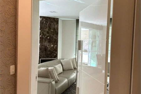 Apartamento à venda com 3 suítes em Vila Suzana, São Paulo, SP