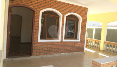 Casa à venda com 3 quartos, sendo 1 suíte,  em Santa Rosa, Vinhedo, SP