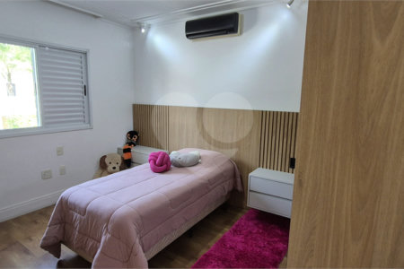 Casa à venda com 4 quartos, sendo 2 suítes,  no condomínio Aromaz, São Bernardo do Campo - SP