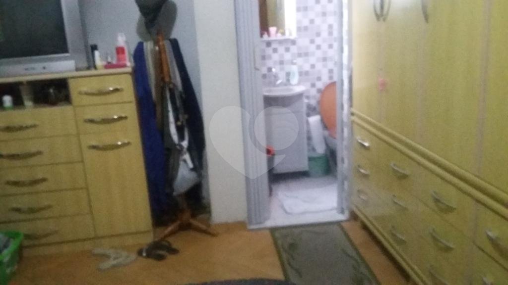 Casa à venda com 2 quartos, sendo 1 suíte, no condomínio Travessa Carmem Lúcia Carneiro,88, São Paulo - SP