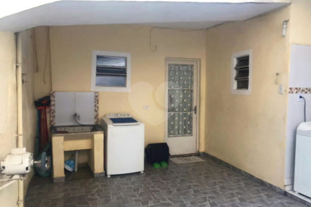Casa à venda com 7 quartos, sendo 1 suíte, em Aliança, Osasco, SP