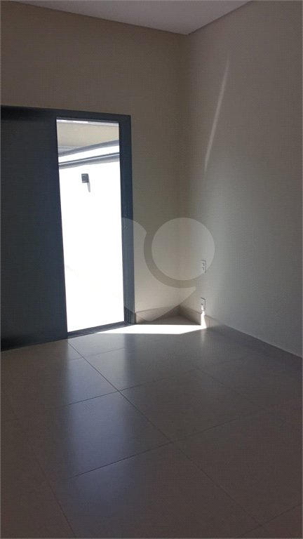 Casa à venda com 3 suítes no condomínio Jardim Residencial Dona Lucilla, Indaiatuba - SP