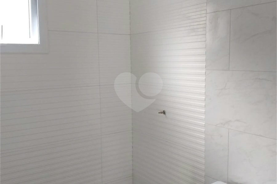 Casa à venda com 2 quartos, sendo 1 suíte, no condomínio Figueira Garden, Atibaia - SP