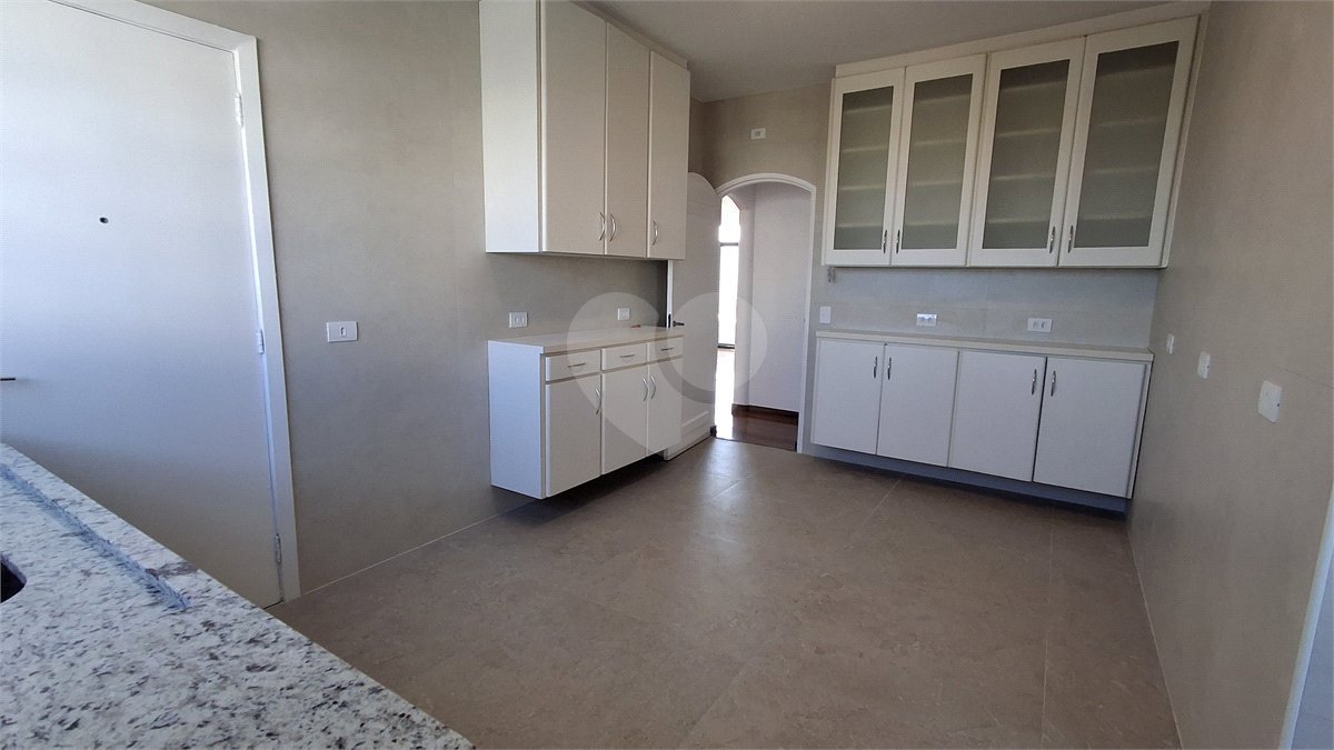 Apartamento para alugar com 3 quartos, sendo 1 suíte, em Chácara Santo Antônio, São Paulo, SP