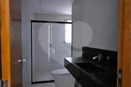 Casa à venda com 3 quartos, sendo 1 suíte, no condomínio Grand Park, Rio de Janeiro - RJ