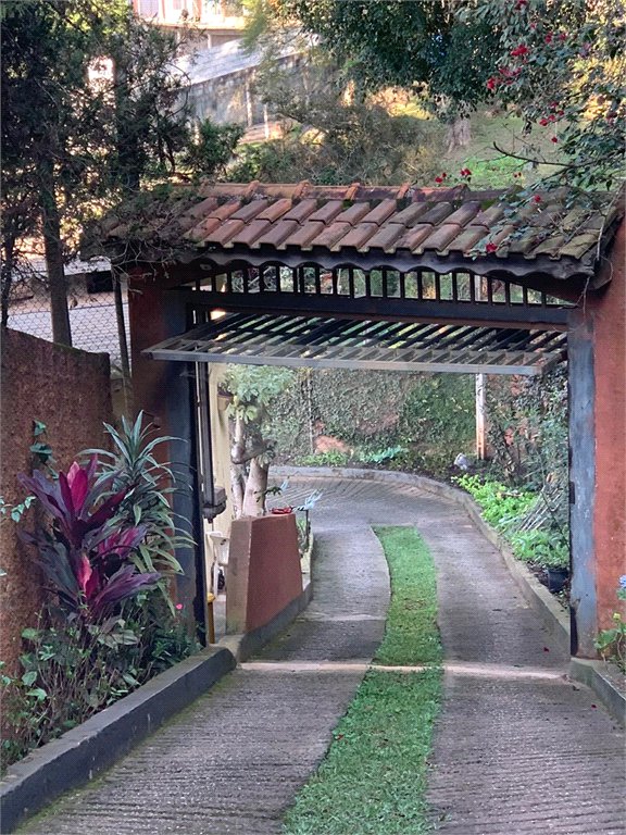 Casa à venda com 7 quartos, sendo 6 suítes, em Caceia, Mairiporã, SP
