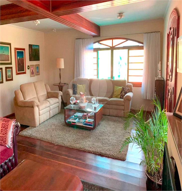 Casa à venda com 4 suítes em Roseira, Mairiporã, SP