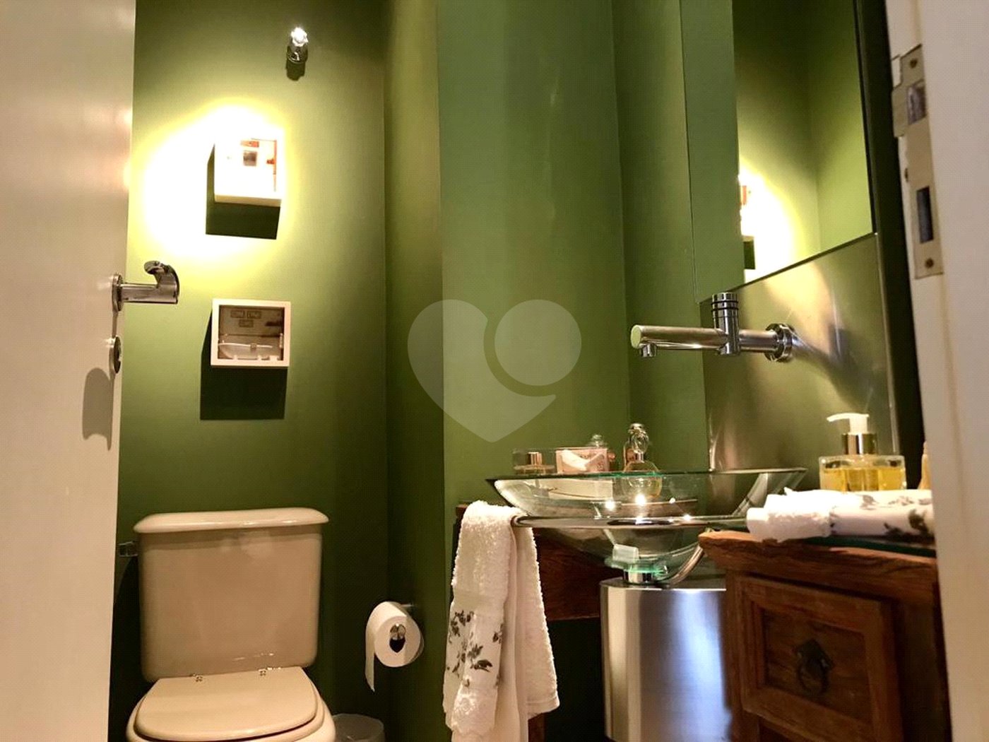 Apartamento à venda com 3 suítes em Vila Mariana, São Paulo, SP