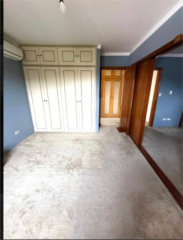 Casa à venda com 5 quartos, sendo 3 suítes,  em Jardim Leonor, São Paulo, SP
