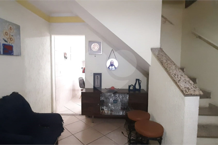 Sobrado à venda com 4 quartos, sendo 1 suíte,  em Tremembé, São Paulo, SP