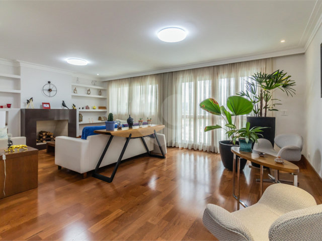 Casa à venda com 3 quartos, sendo 1 suíte,  em Tucuruvi, São Paulo, SP
