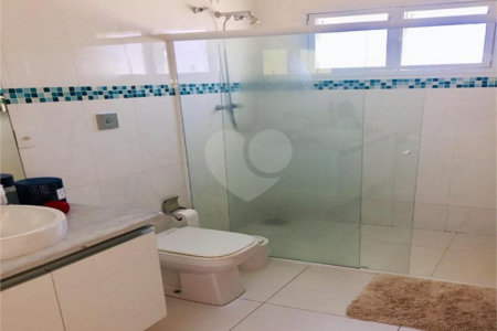 Casa à venda com 3 suítes no condomínio Portal do Sabiá, Araçoiaba da Serra - SP