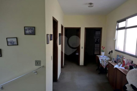 Sobrado à venda com 4 quartos, sendo 2 suítes, em Saúde, São Paulo, SP