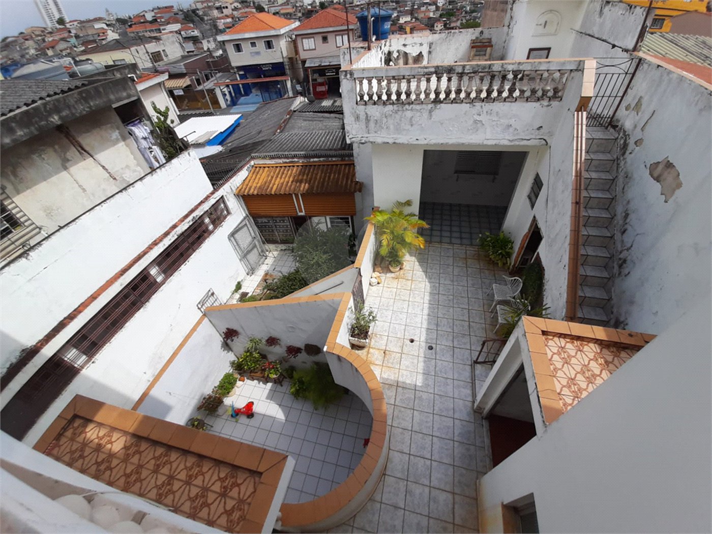 Sobrado à venda com 5 quartos, sendo 2 suítes, em Jardim Japão, São Paulo, SP