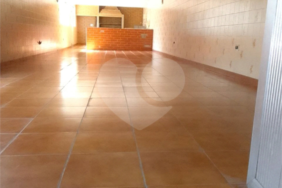 Casa à venda com 2 quartos, sendo 1 suíte, em Parada Inglesa, São Paulo, SP