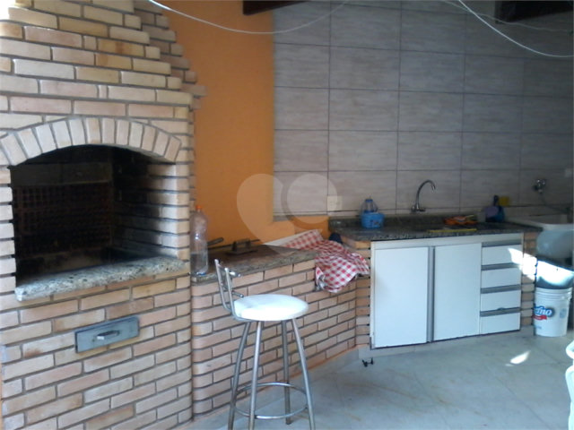 Sobrado à venda com 3 quartos, sendo 1 suíte,  em Tremembé, São Paulo, SP