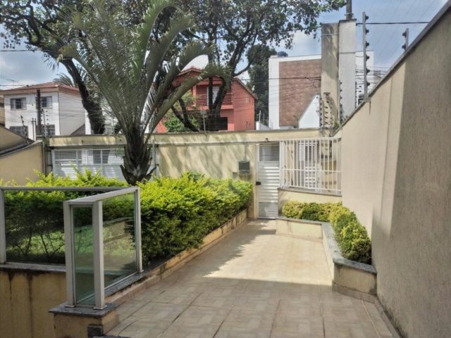 Casa à venda com 4 quartos, sendo 2 suítes,  no condomínio Miro Carvalho - Pitinga, São Paulo - SP