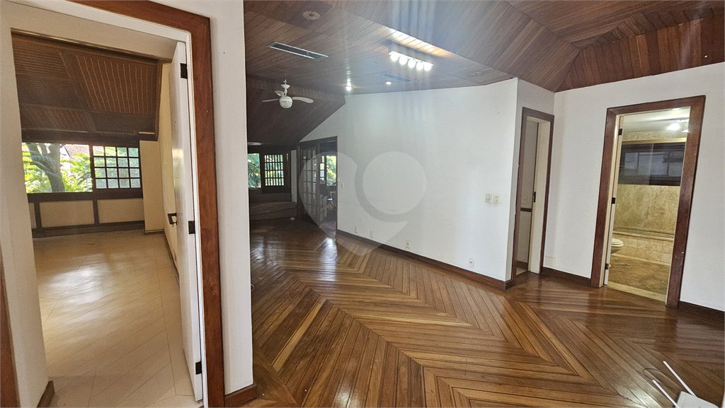 Casa em condomínio à venda com 5 quartos, sendo 3 suítes, em Barra da Tijuca, Rio de Janeiro, RJ