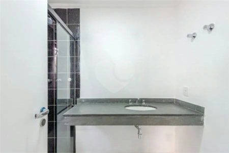 Apartamento à venda com 3 suítes em Real Parque, São Paulo, SP