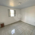 Casa Térrea à venda com 2 quartos em Vila Santa Helena, Atibaia, SP