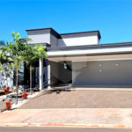 Casa à venda com 4 suítes no condomínio Quinta das Laranjeiras, Araraquara - SP