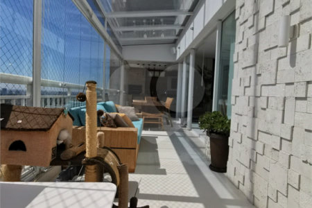 Apartamento à venda com 3 suítes em Jardim Monte Kemel, São Paulo, SP