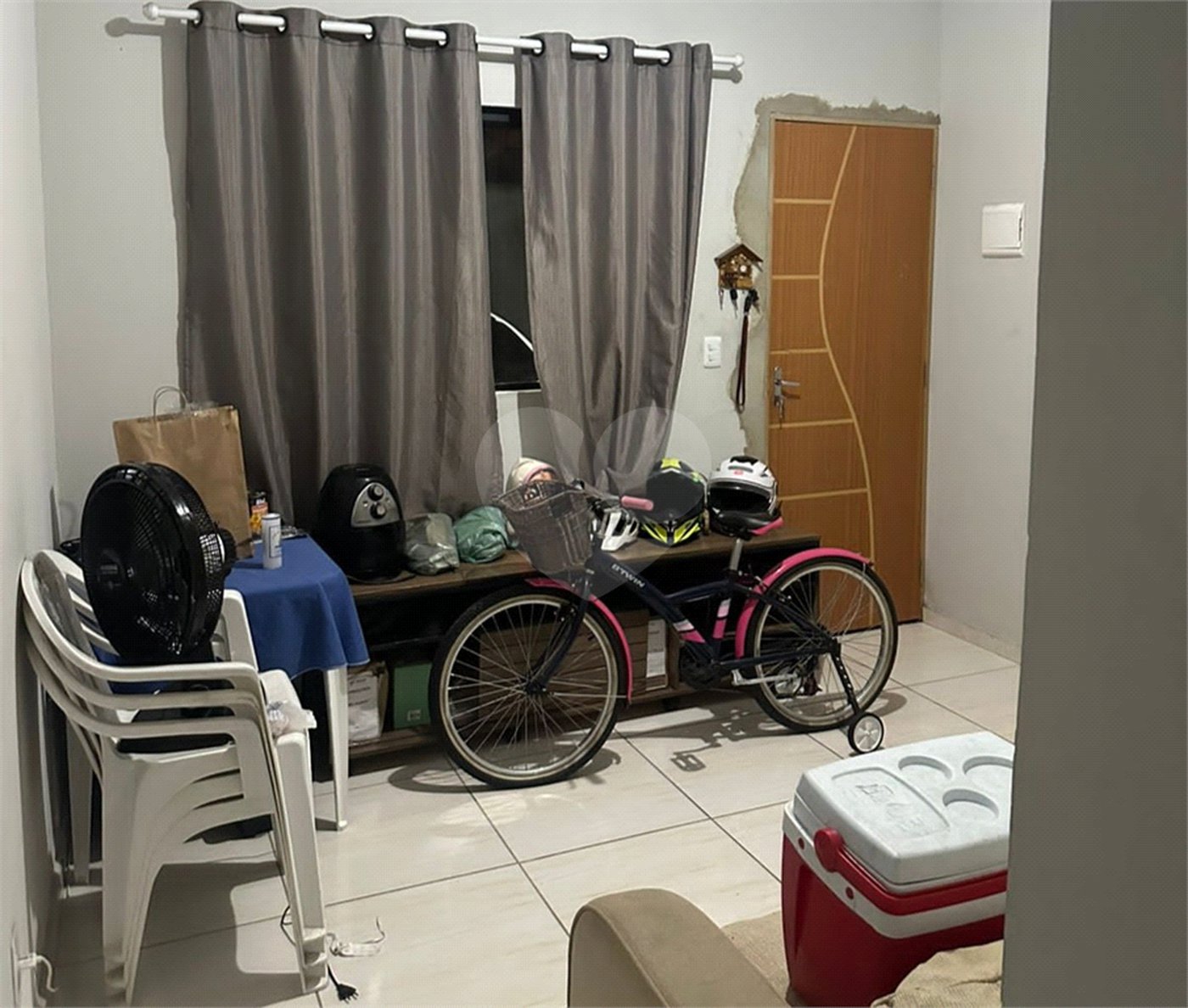 Casa de Vila para alugar com 2 quartos em Lopes de Oliveira, Sorocaba, SP