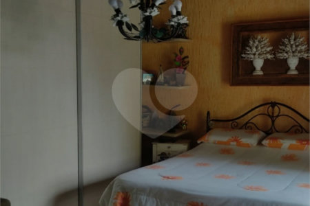Sobrado à venda com 3 quartos, sendo 1 suíte, em Esplanada do Carmo, Jarinu, SP