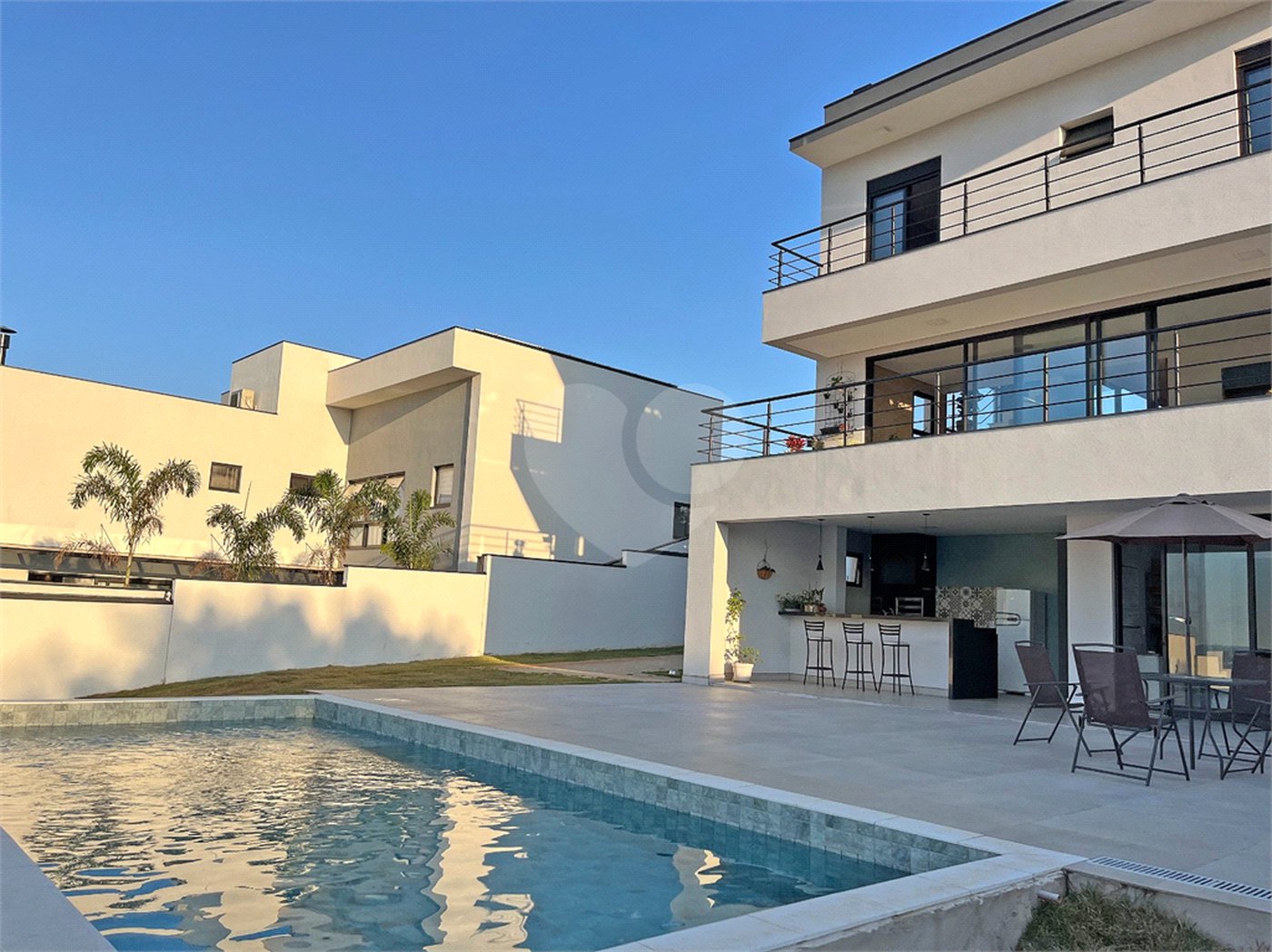 Casa à venda com 3 suítes no condomínio Terras da Alvorada, Itupeva - SP