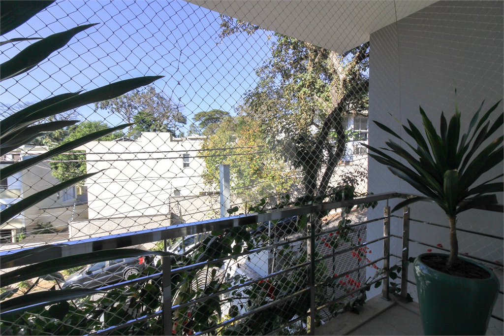 Sobrado à venda com 4 suítes em Jardim Floresta, São Paulo, SP