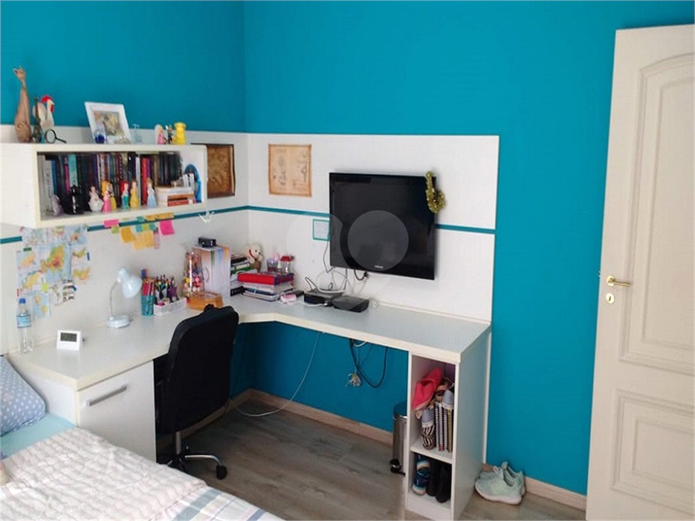Casa à venda com 4 quartos, sendo 2 suítes,  no condomínio Ypê Branco I, São Paulo - SP