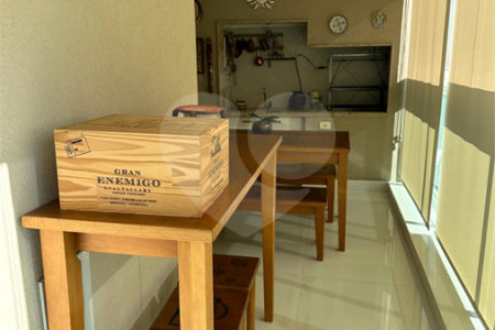 Apartamento à venda com 3 suítes em Vila Suzana, São Paulo, SP
