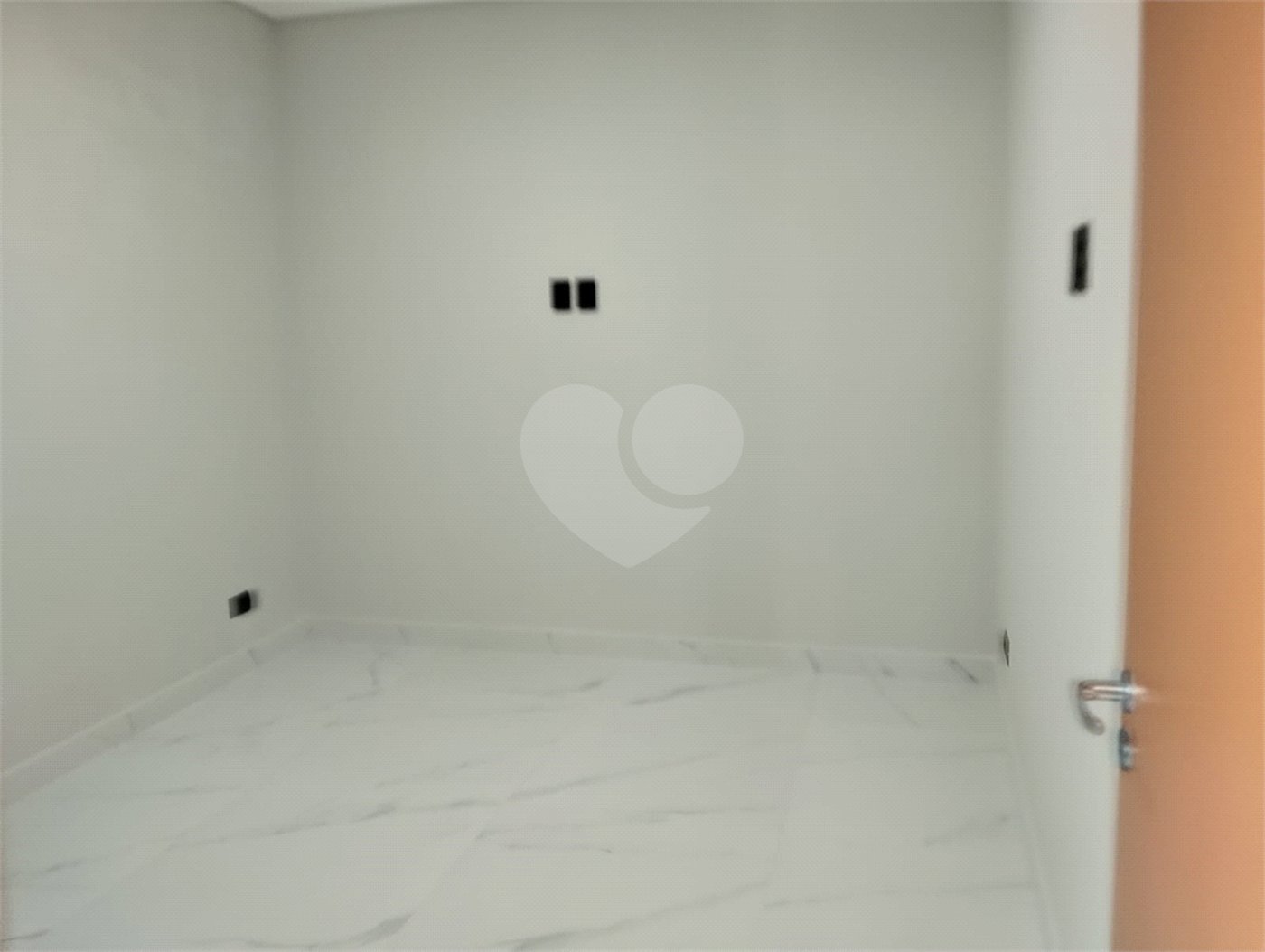 Casa à venda com 3 quartos, sendo 2 suítes, em Cachoeirinha, Bom Jesus dos Perdões, SP