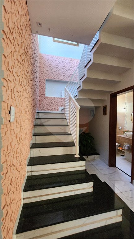 Casa à venda com 3 quartos, sendo 2 suítes, em Residencial Village Damha, Araraquara, SP